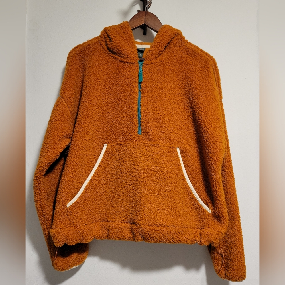 Womens Wild Fable 1/2 Zip Hooded Sherpa Pullover. M. Rust.
